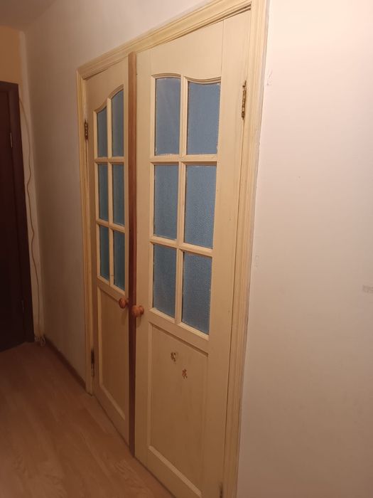 Продам межкомнатные двери