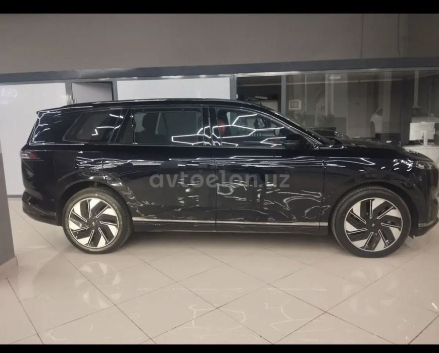 Sotuvumizda Dongfeng avtomobili. 008

Кора кузов/апельси