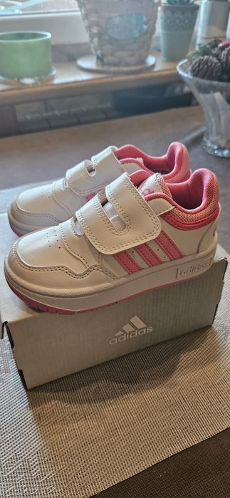 Кецове Adidas за момиче 24