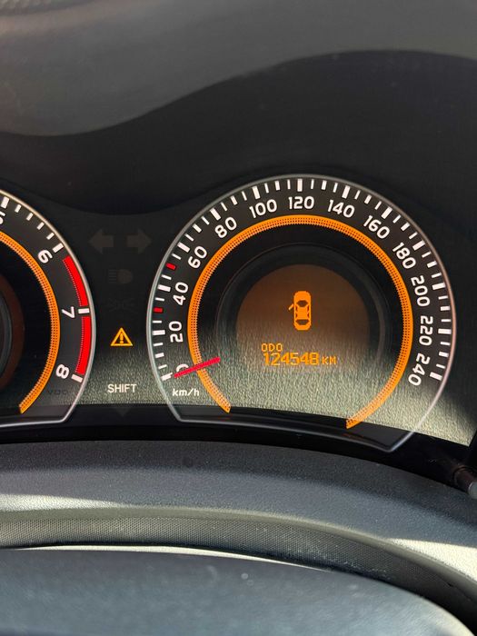 Toyota Auris 1.4 VVT-I Facelift ПЕРФЕКТНА!