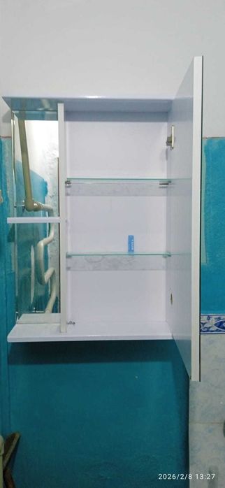 шкаф с дверцем-зеркало для ванной