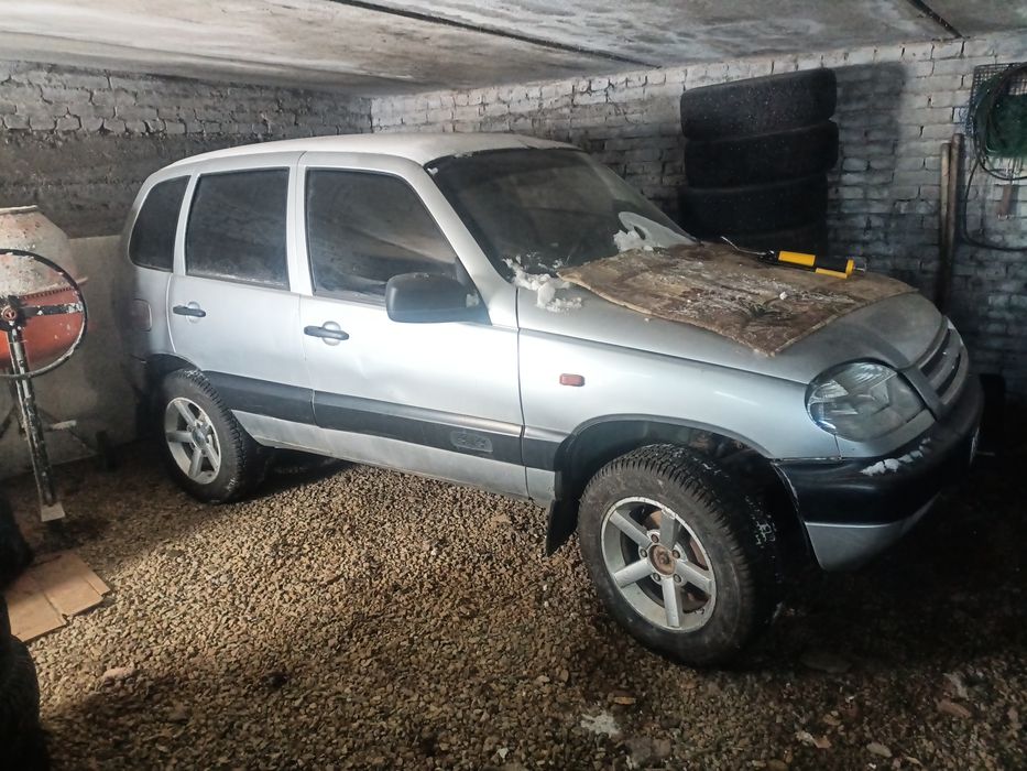 Продам ниву шевролет