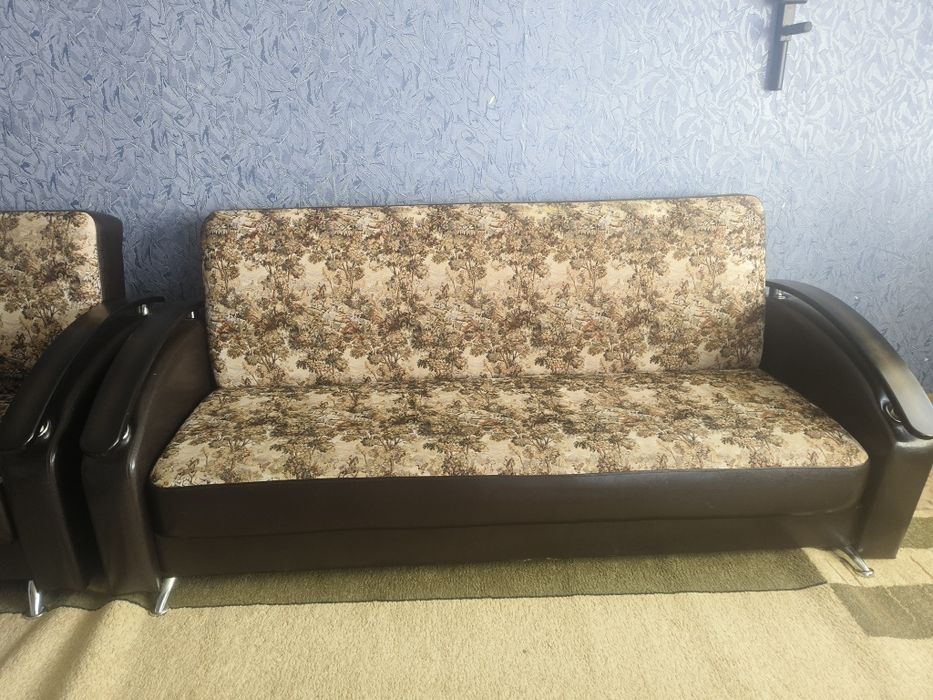 Диван и 2 кресла