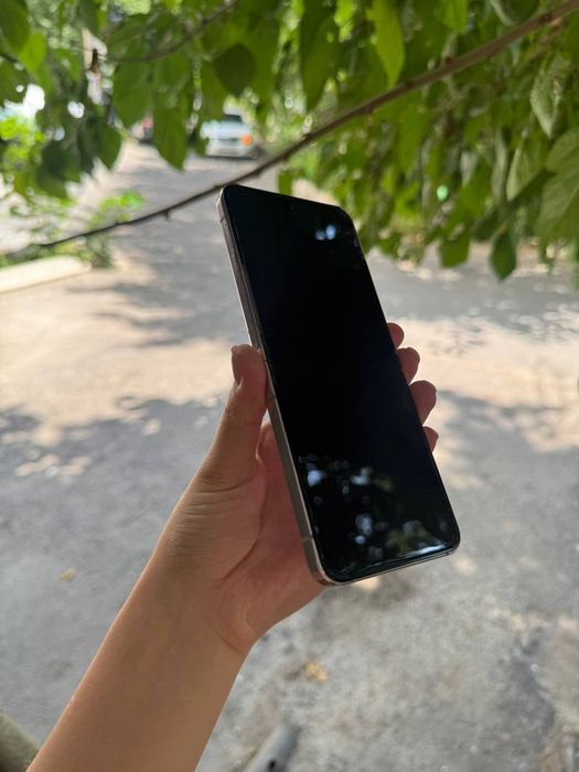 Samsung Z flip 5 8/256 gb