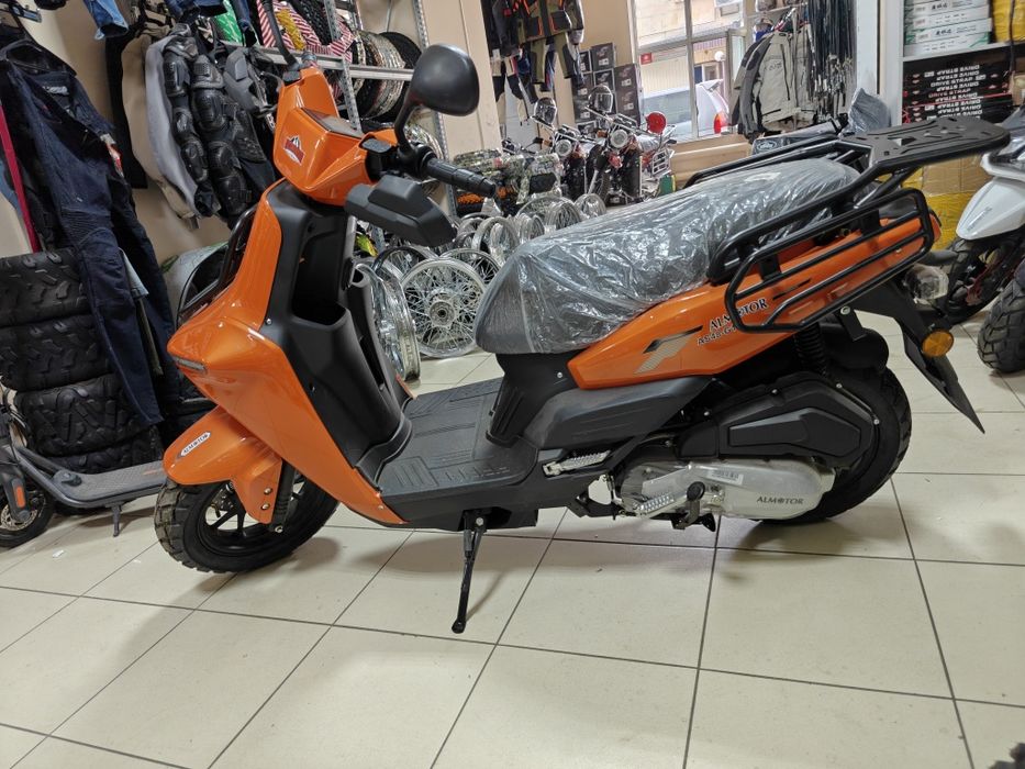 Скутер, мопед Танк с номерами на учёте стоит, категория А1