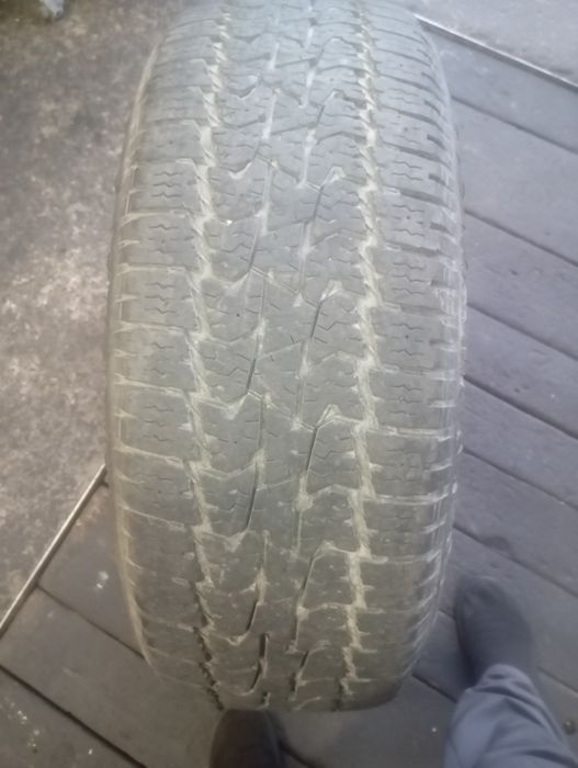 Balon holati yaxsh 275/60R20