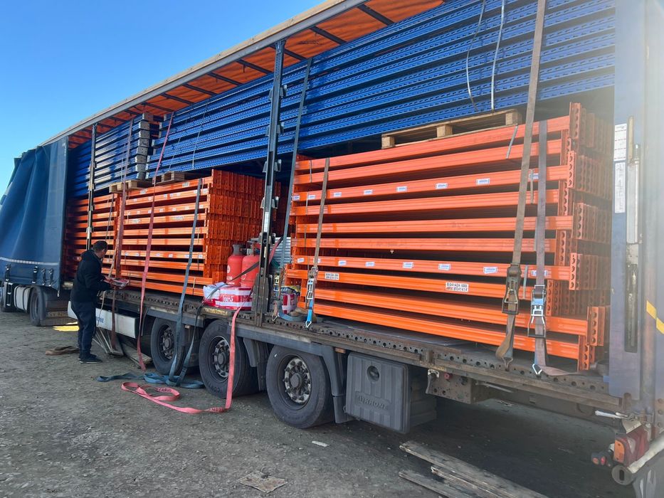 rafturii pentru depozitare