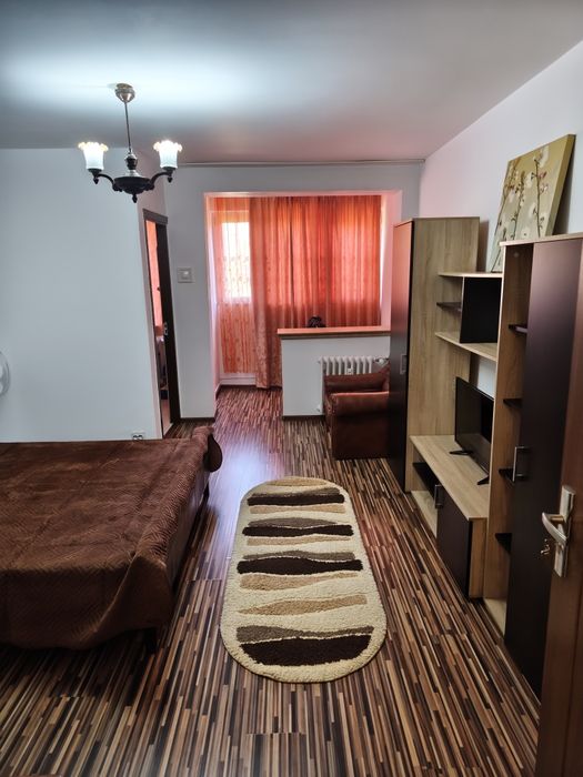 Închiriez garsonieră Brazda lui Novac