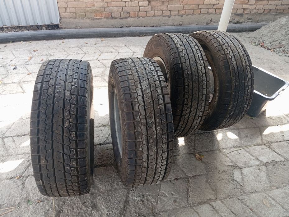 Шыны на внедорожник 265/70/16