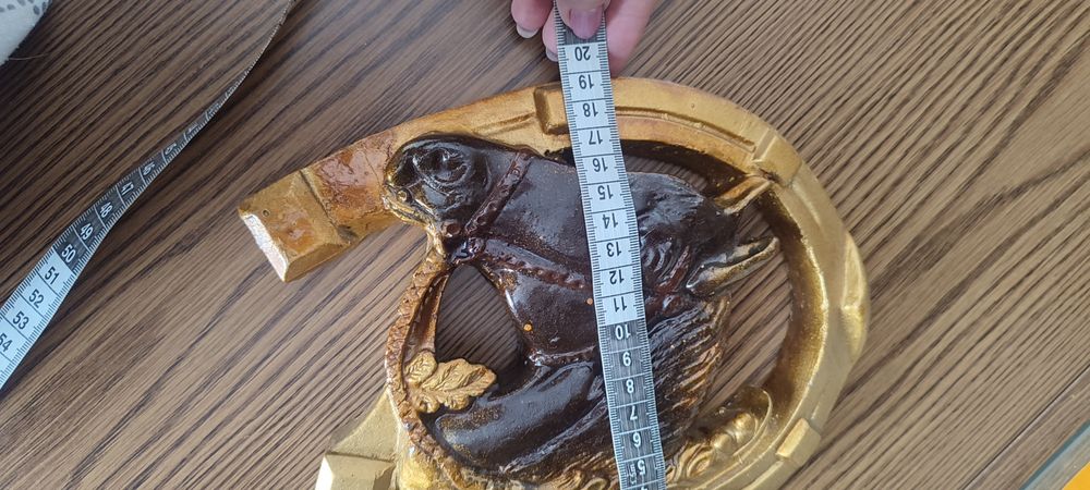 Продам барельеф Подкова