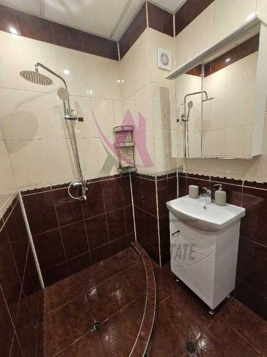 Дава се под наем Тристаен апартамент в Варна, Чайка - 65 кв.м за 648.21 € - Снимка #7