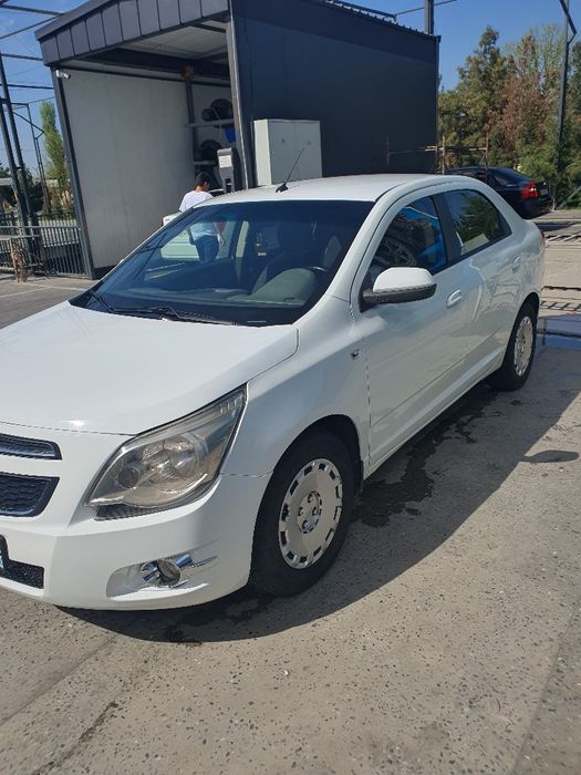 Cobalt avto sotiladi