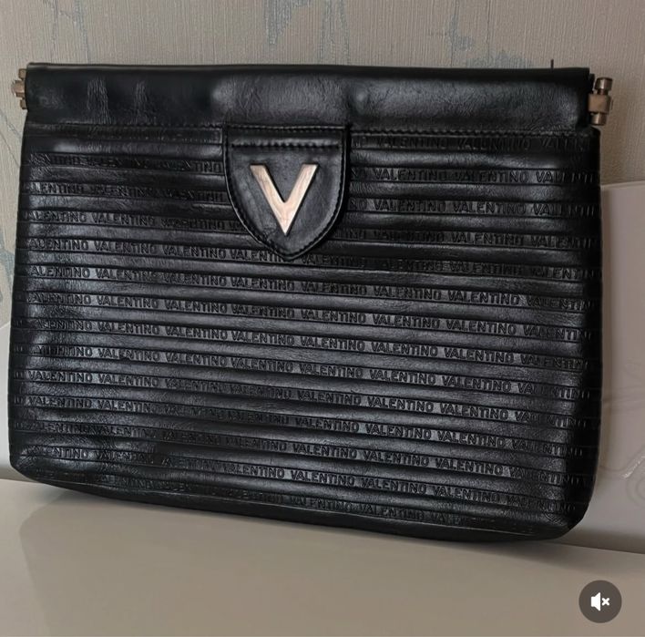 Продам сумочку клатч из атласа