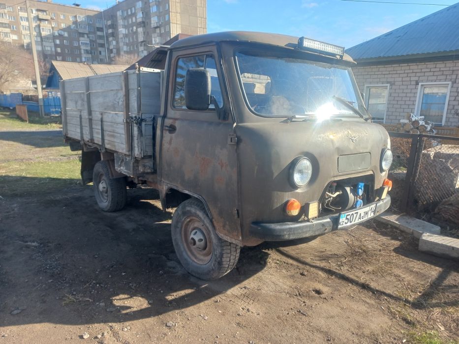 Уаз бортовой 3303