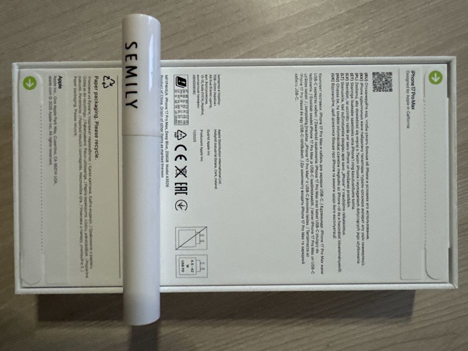 Iphone 17 pro max  256 gb deep blue