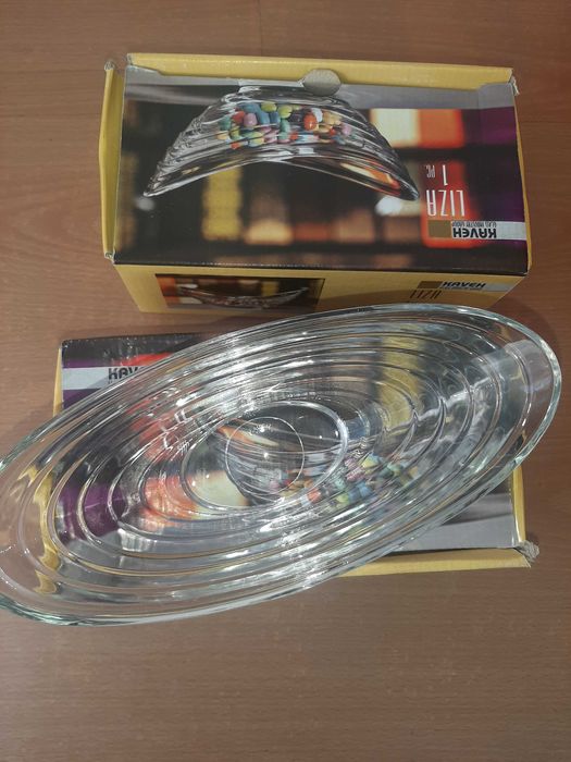 Продаю   конфетницу