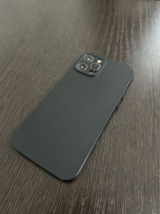 Продам айфон 12 про макс