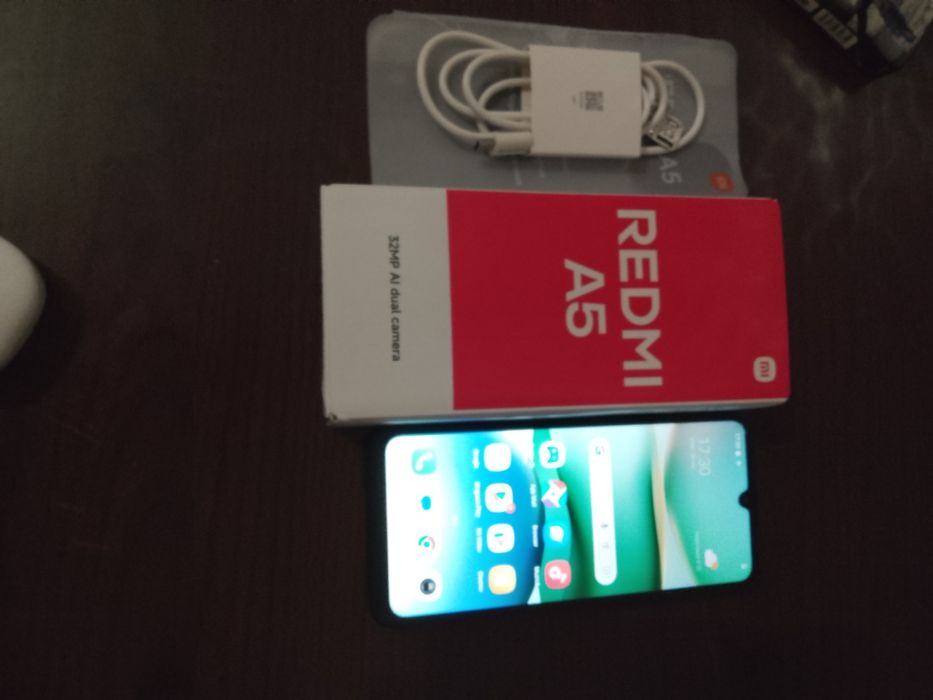 Redmi A5 nou merge foarte bine 10.10 ține bateria foarte mult