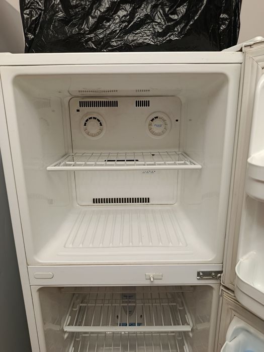 Продам холодильник никогда не сломался