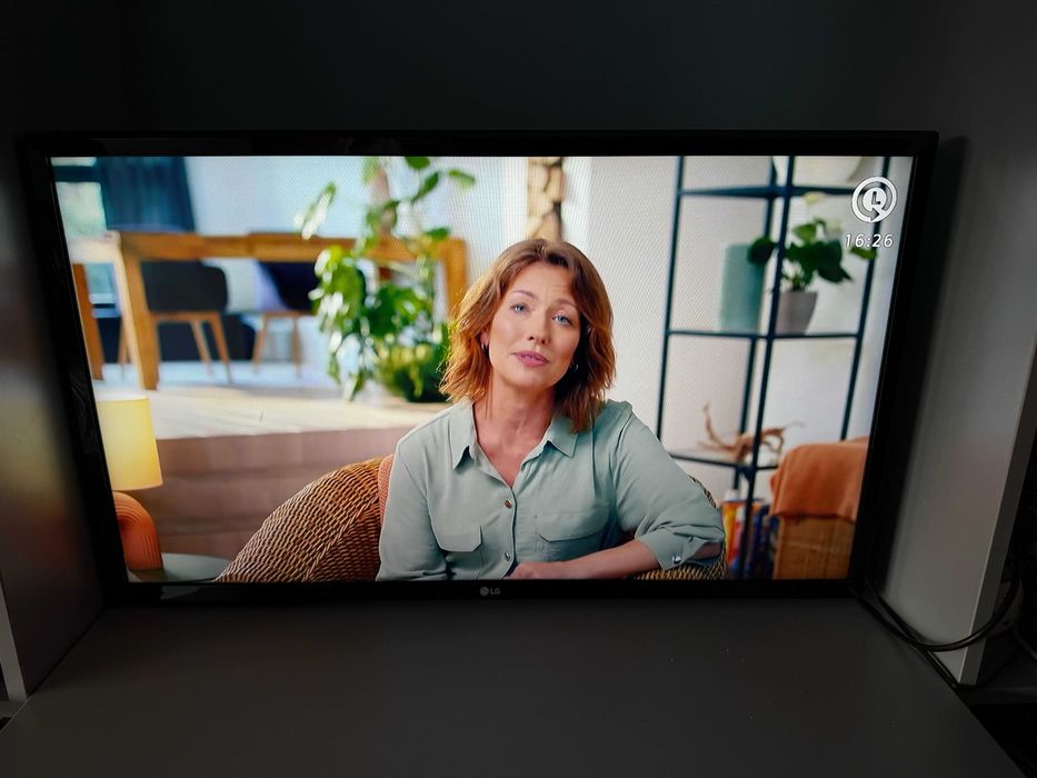 LG телевизор LED 32LV340C