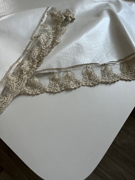 Стол для гостей