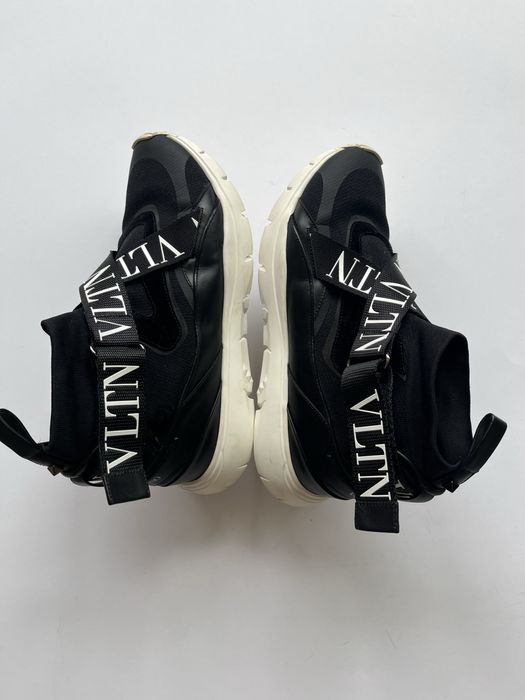 Valentino Garavani - размер 41 Unisex / Оригинал