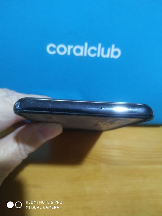 Продаеться Samsung A41 без дисплея