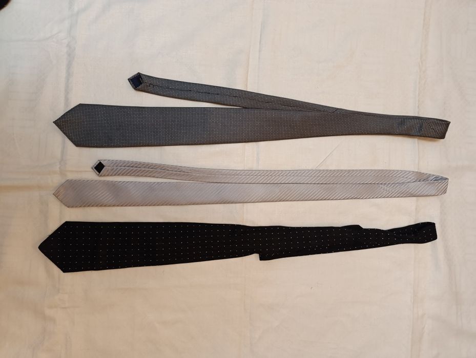 Шикарные галстуки  Италия , Чехословакия , Корея