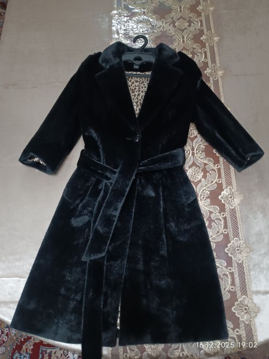 Очень красивая женская шуба