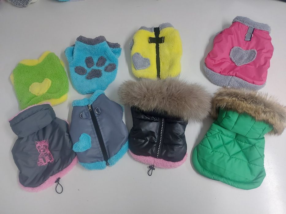 Дрешки за домашни любимци кучета и котки - различни цветове и размери