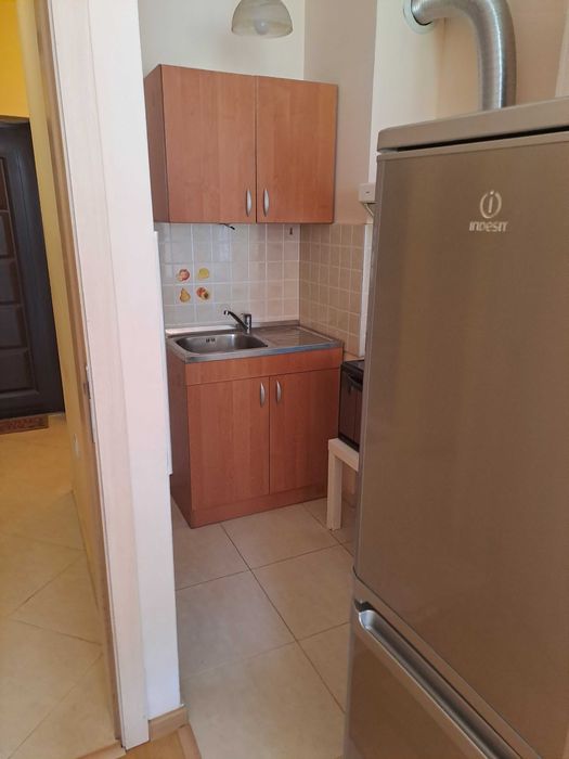 Собственик отдава частно двустаен апартамент в Зона Б-18