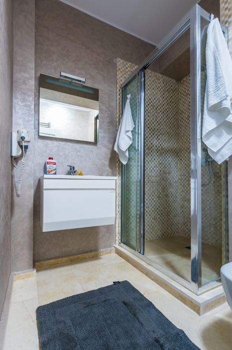 De inchiriat apartament 3 camere in statiunea Mamaia,bloc Sofia3