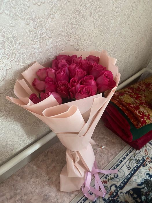 Метровые розы купили сегодня