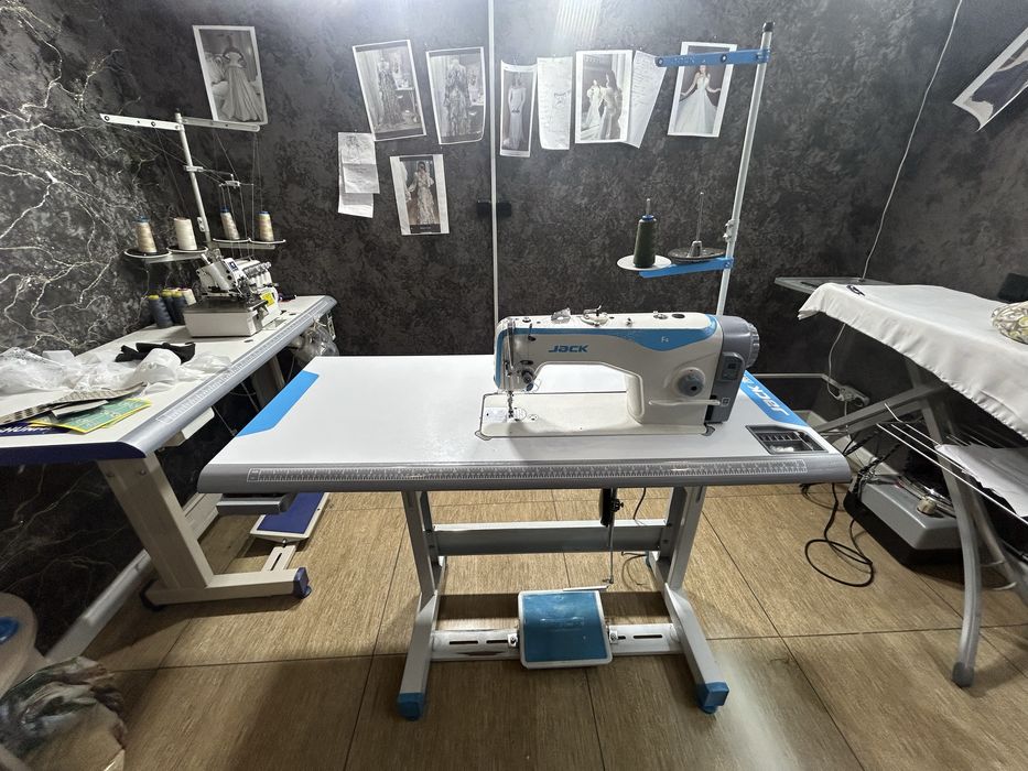 Продам швейные машинки jack