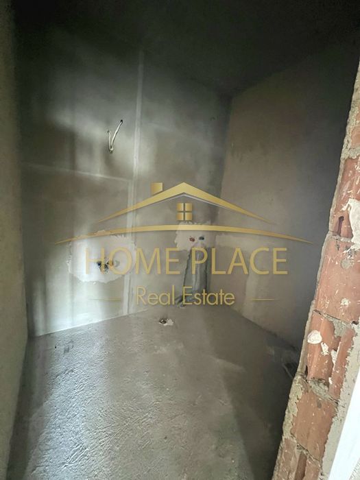 Продава се Многостаен апартамент в Варна, Левски - 200 кв.м за 967 €/кв.м - Снимка #4