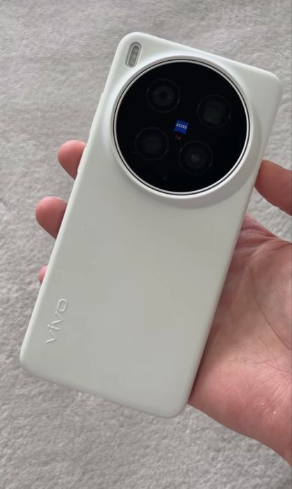 Vivo X300 Ultra 12/512