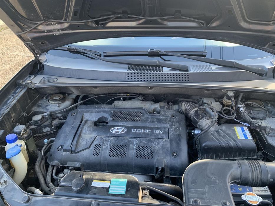 Hyundai Tucson 2000 бензин 16v