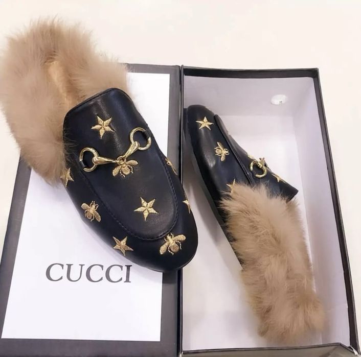Женские кожаные лоферы с мехом, Gucci