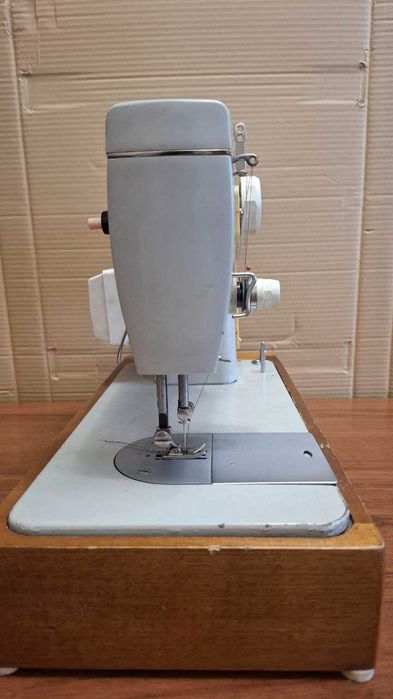 Швейная машинка Мальва