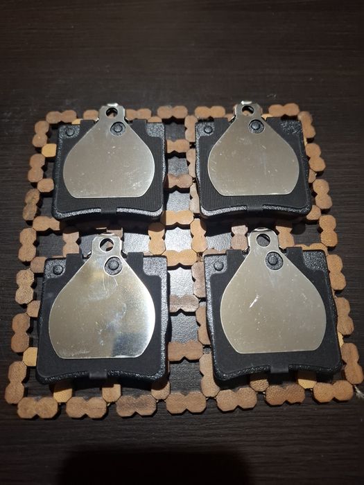 Накладки Задна Ос BOSCH Чисто Нови