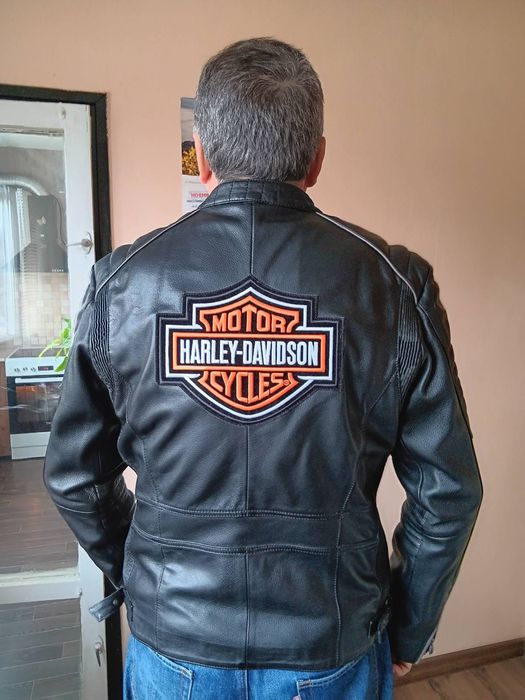 Кожено яке- става и за мотор