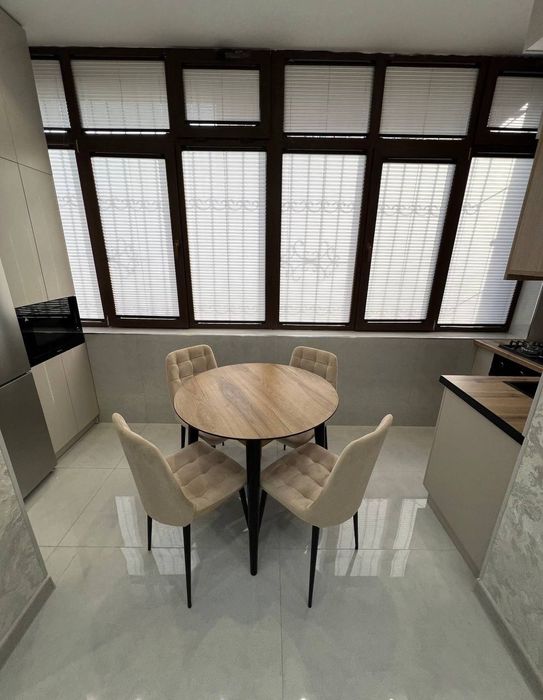 Yakasaroy  kvartira arendaga beriladi