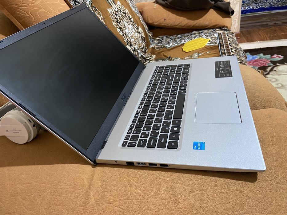 Стильный Acer 11пок экран 18диаг