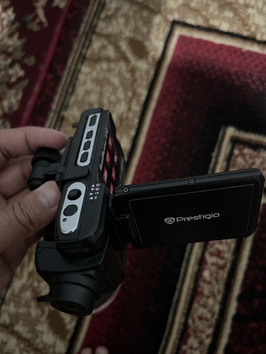 Продам видеорегистор prestije