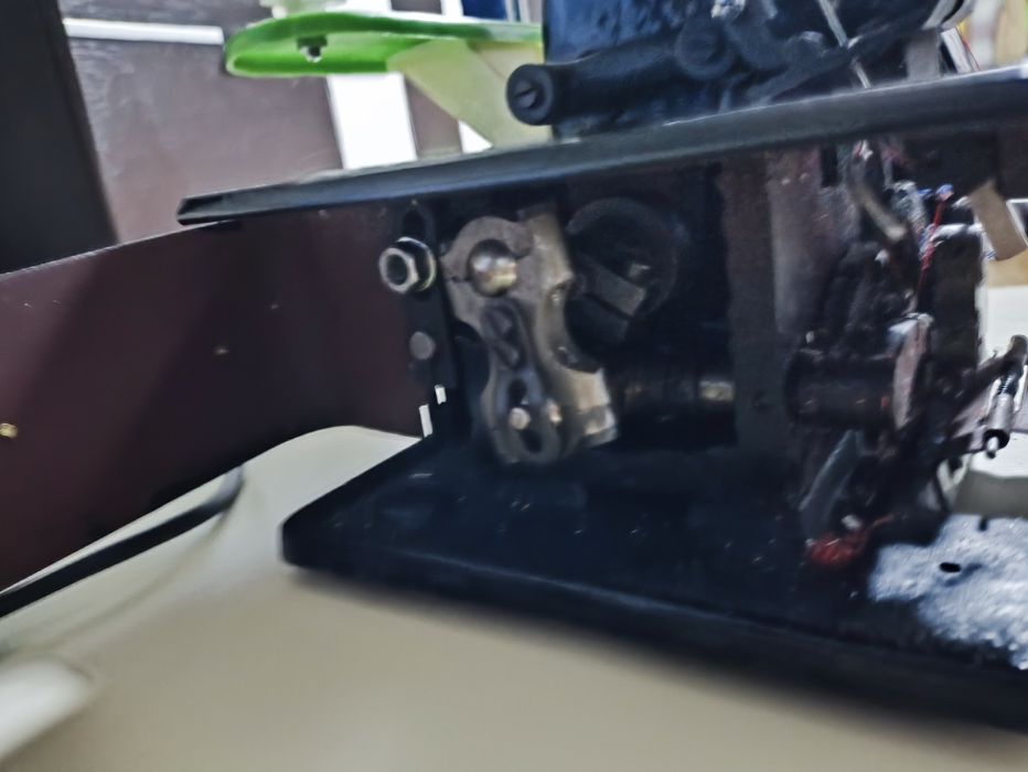 Оверлок в хорошем состоянии