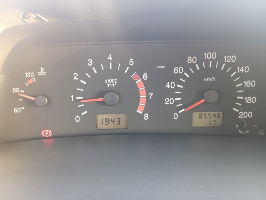 Автомобиль ваз 2114