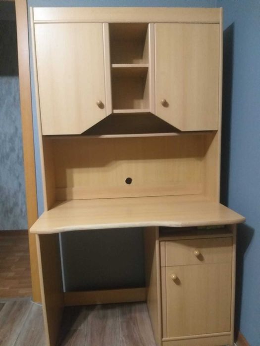 стол компьютерный