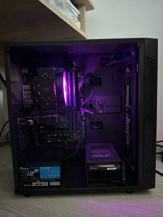 Vand unitate PC AMD Ryzen + monitor DELL