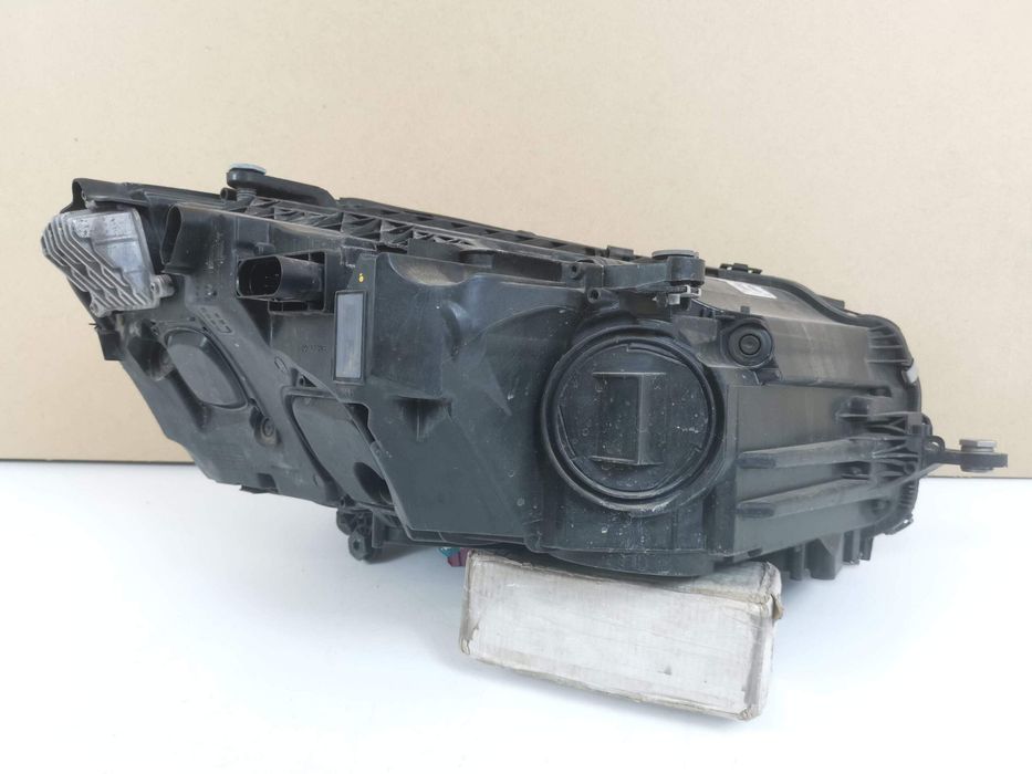 Ляв фар с дигитална светлина Мерцедес-Бенц С-Клас / Mercedes-Benz S-Cl