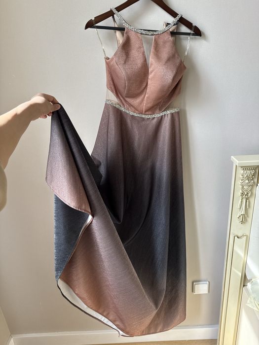 Платье 15 тыс  на выход, вечерние , на выпускной